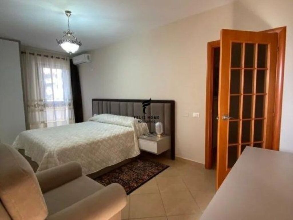 APARTAMENT ME QERA 1+1 RRUGA E ELBASANIT 80.000 LEKE FH-67186