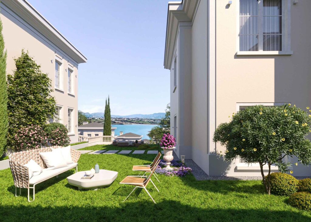 VILE NE SHITJE ROLLING HILLS LIQENI NE FARKE