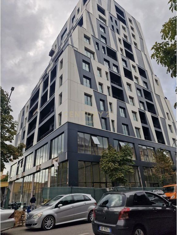 Apartament modern 1+1 me qira në Qendër të Tiranës – Rruga e Barrikadave