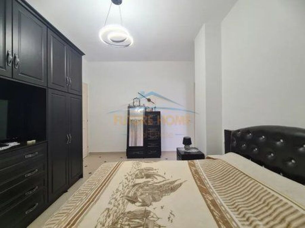 Qera,Apartament 2+1+2 ,Yzberisht