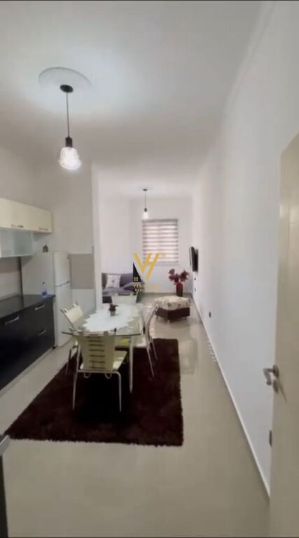 JEPET APARTAMENT 2+1+2+BLK ME QERA TE KODRA E DIELLIT 700 EURO