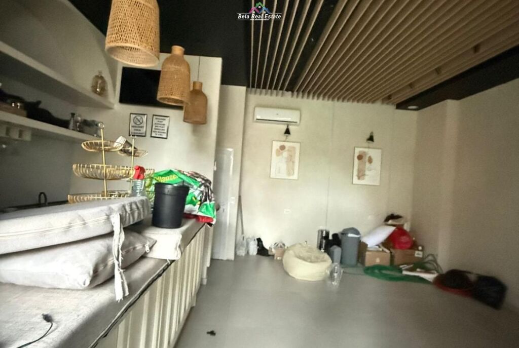 Lokal Me qera Tek Rruga e Barrikadave (ID BL2183) tirane