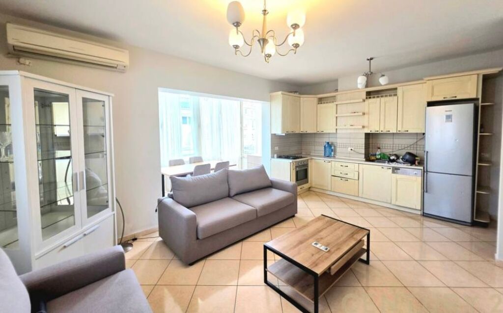 Appartamento in affitto 2+1+2, Lago di Tirana, vicino al Giardino Zoologico