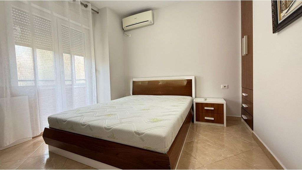 Appartamento 2+1 In Affitto Via Elbasan