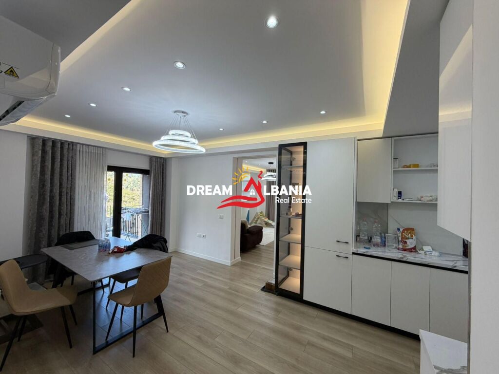 Affittasi 2+1+2 e parcheggio incluso a Kodra e Diellit 2 (ID 42215517)