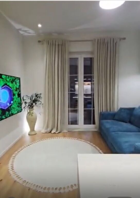 Apartment 2+1 on Myslym Shyri street