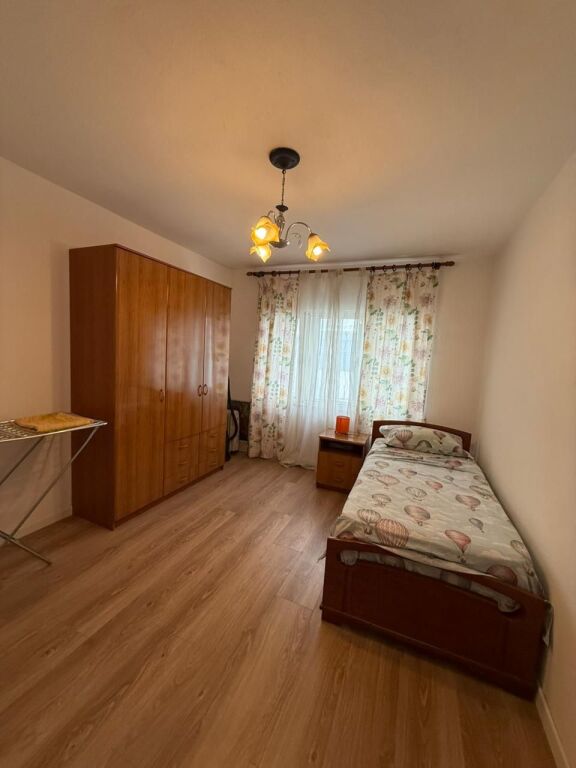 Apartament me qera - Ish Blloku