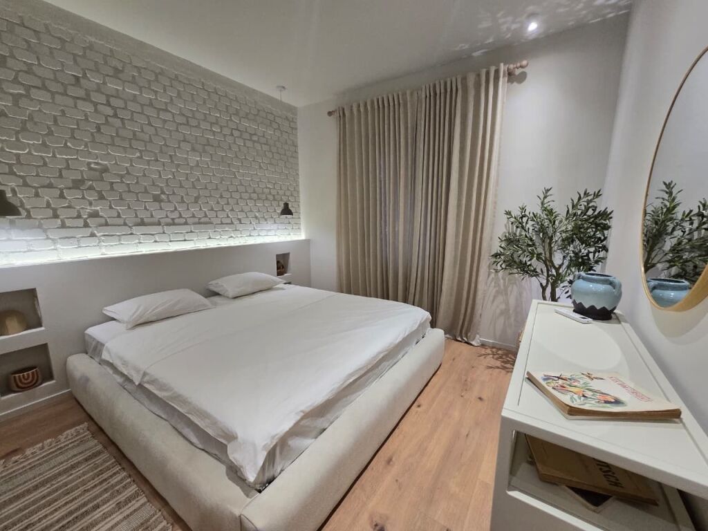 Luxury apartment for rent in Myslym Shyr