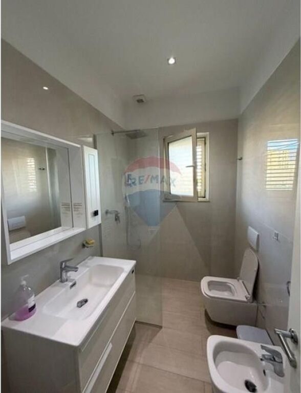 Apartament me qira 2+1