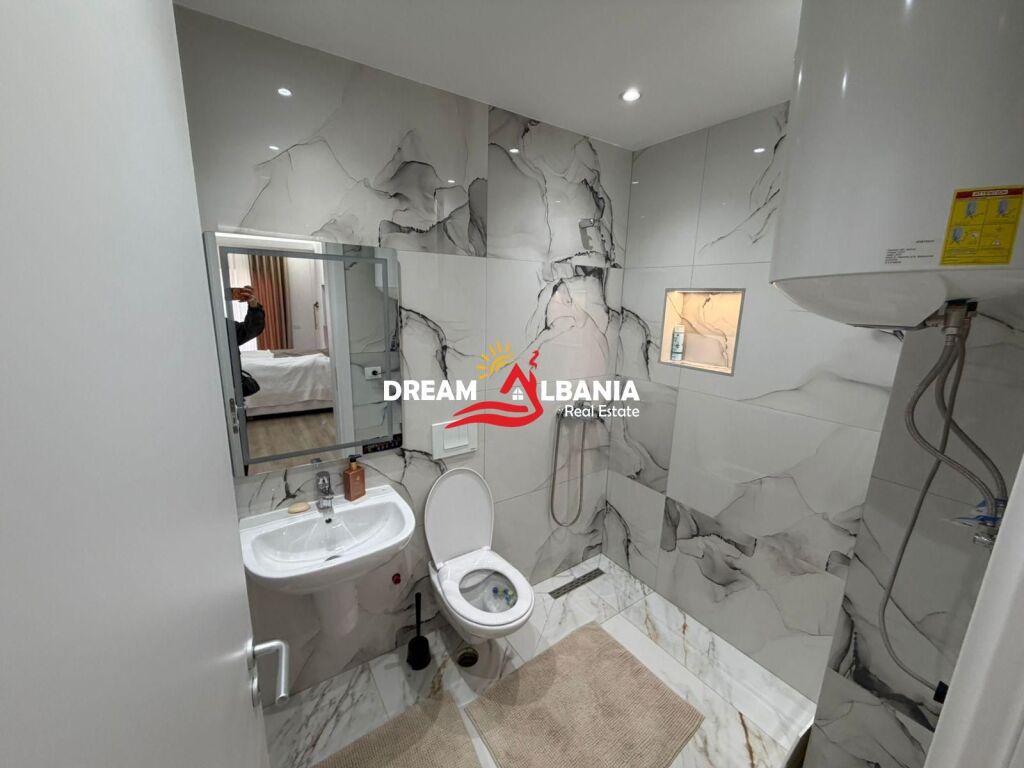 Affittasi 2+1+2 e parcheggio incluso a Kodra e Diellit 2 (ID 42215517)