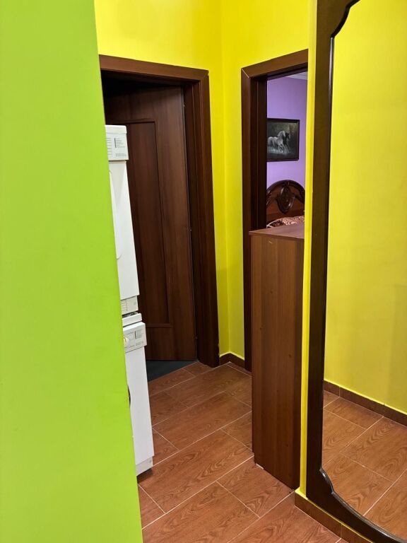 Affittasi 1+1 Via Frosina Plaku Vicino a 21 Dhjetori 500€