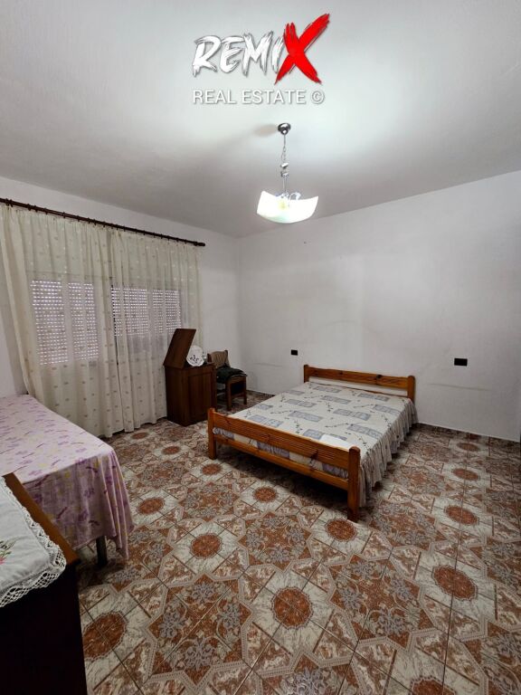 JEPET ME QERA KATI 2 I NJE VILE PRANE KANTINES SKËNDERBEU, DURRËS