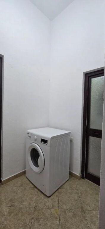 Rent | Private house 1 + 1 | Jordan Misja | 330 €/month