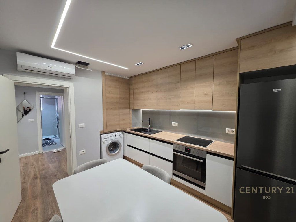 APARTAMENT 1+1 ME QIRA NE BLLOK