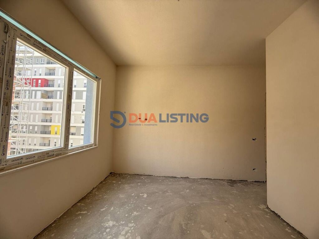 Shesim Apartament 2+1+2 tek Univers City!