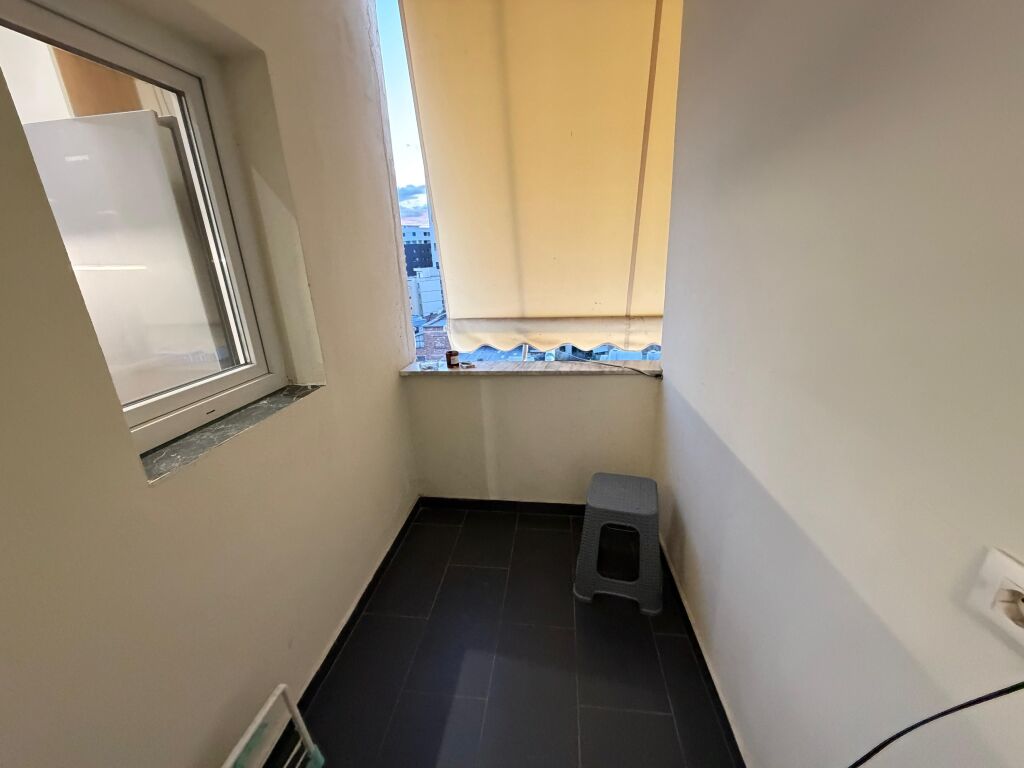 Apartment me qera 1+1 Rruga Mine Peza