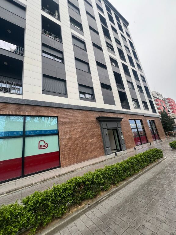 SHITET APARTAMENT 1+1 TE PALLATI ME SHIGJETA