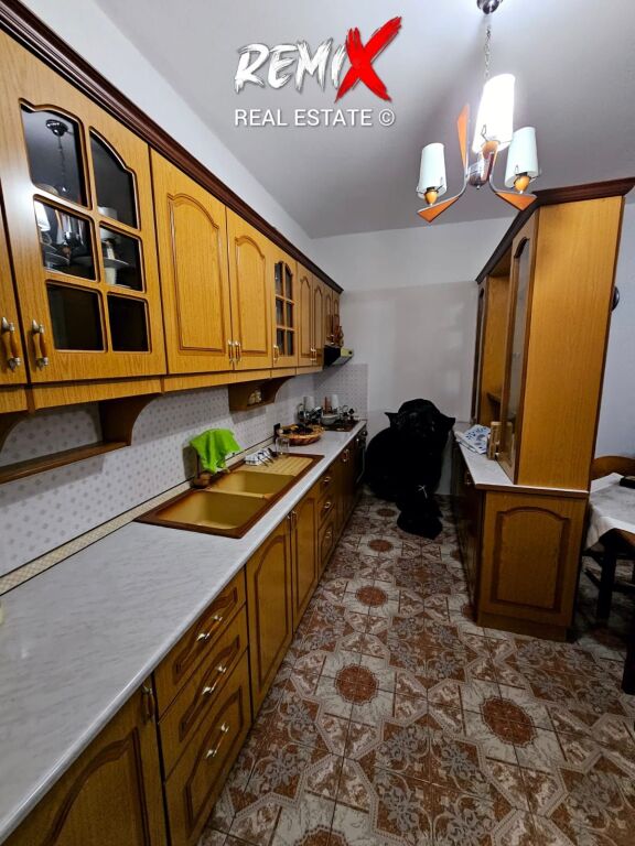 JEPET ME QERA KATI 2 I NJE VILE PRANE KANTINES SKËNDERBEU, DURRËS