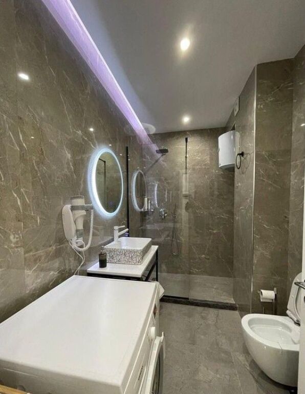 JEPET ME QIRA APARTAMENT 1+1 TEK STACIONI I TRENIT !