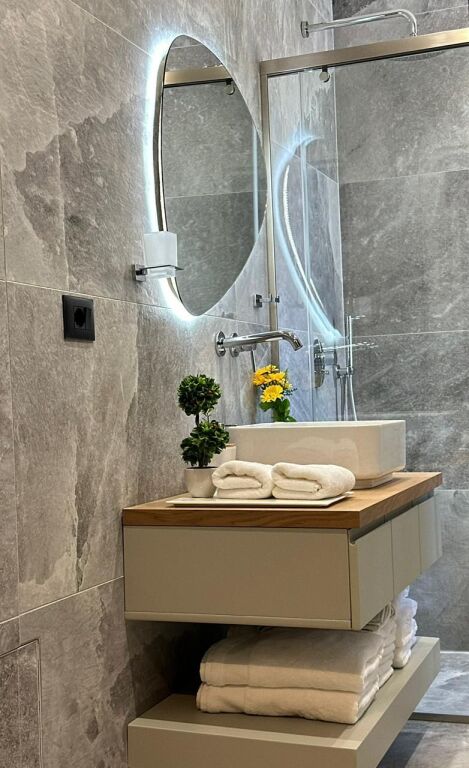 Vendesi 3 Appartamenti Spiaggia Durazzo