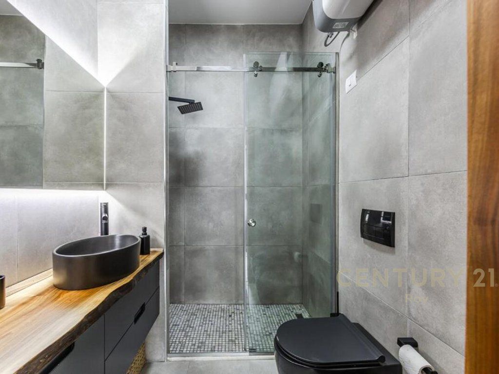 Appartamento di lusso 2+1 In Affitto nel Centro di Durazzo - 650€ | 70 m²