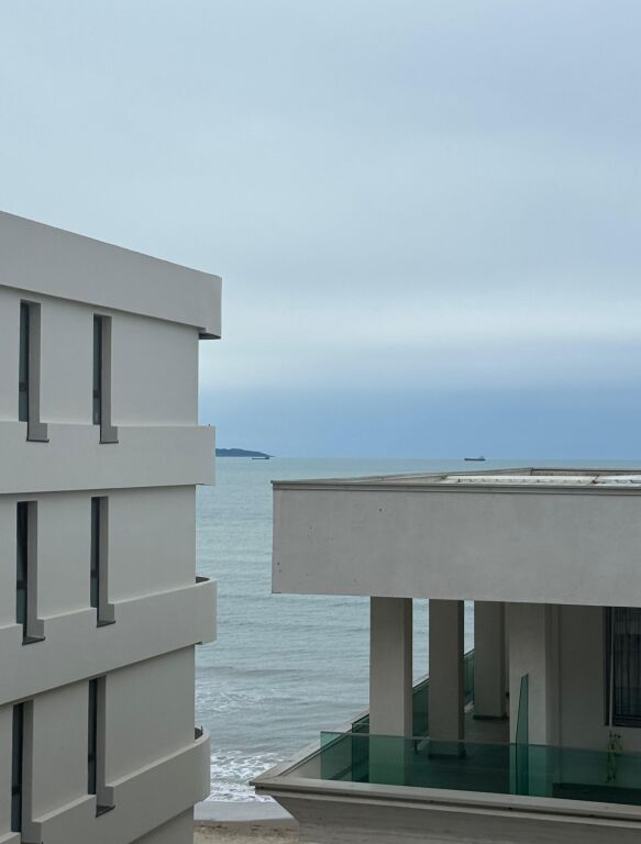 Appartamento in affitto 2+1 con vista mare quartiere 13 Durres