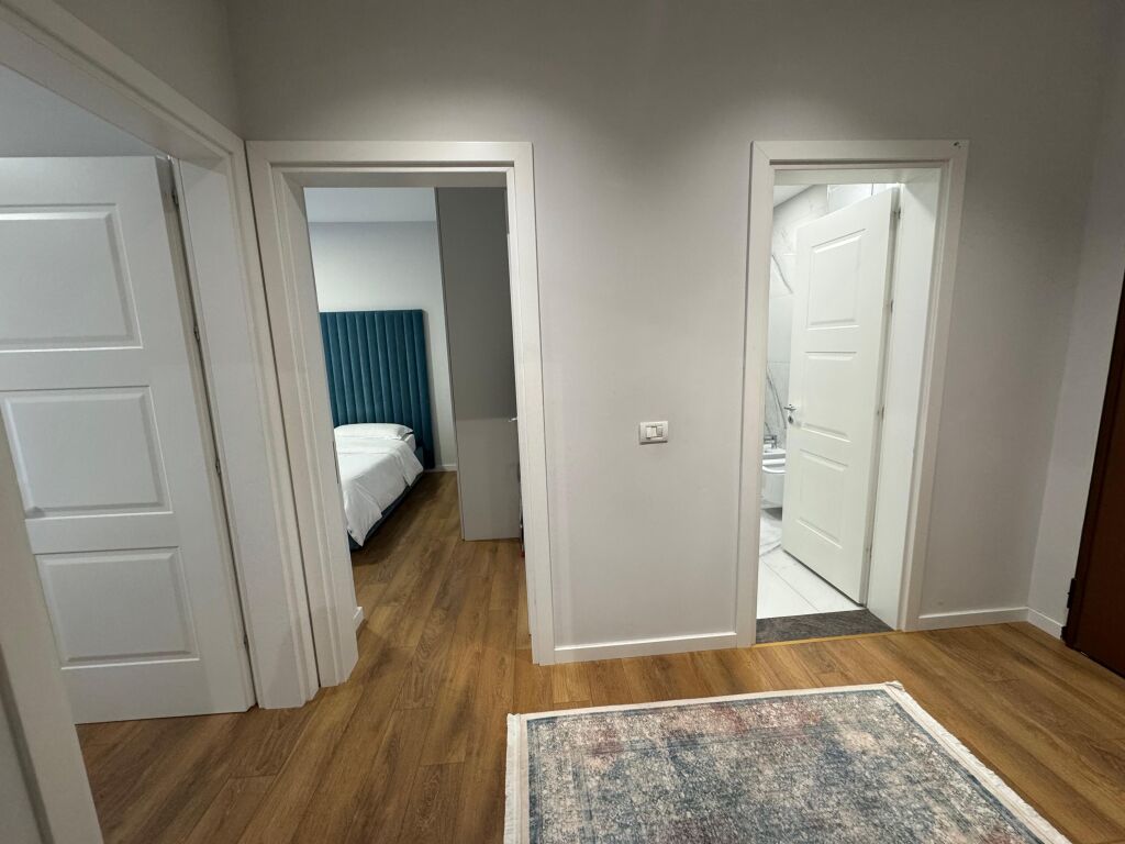 Appartamento in affitto 2+1 con vista mare quartiere 13 Durres