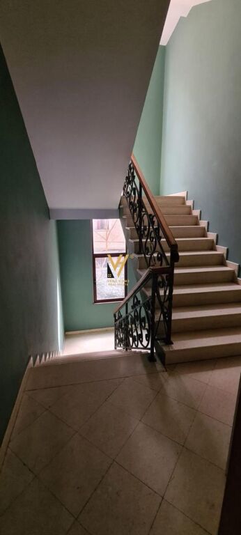 JEPET VILE TRE KATESHE ME QIRA TE RR. ISLAM ALLA 4.000 EURO