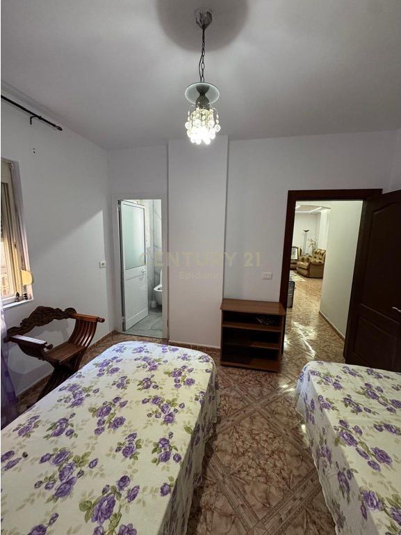 Apartament 2+1+2 Me Qira tek Gjykata Durres !