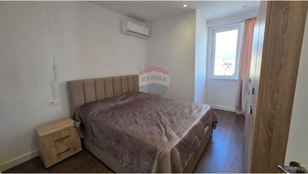 Apartament - Për Qira - Rruga Mine Peza, Tiranë