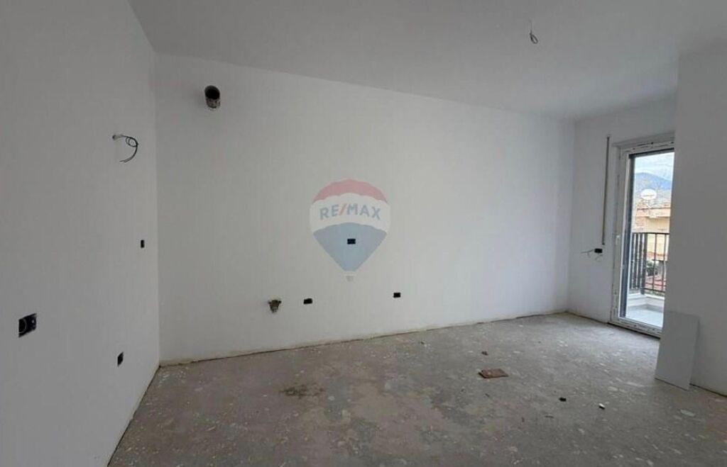 Appartamento - In Vendita - Via Ali Demi, Tirana ID: 530181090-88