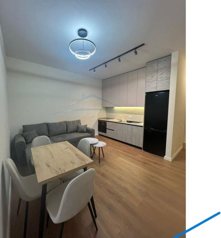 In vendita, Appartamento 1+1, Complesso Colombo, Oxhaku. Tirana