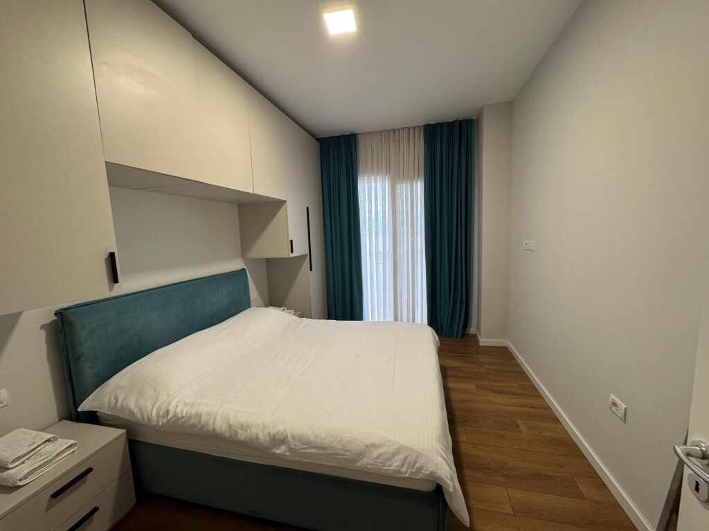 Appartamento in affitto 2+1 con vista mare quartiere 13 Durres