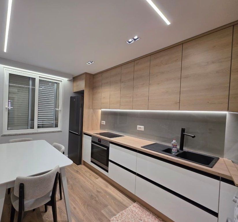 Apartament Premium per qira ish Bllok!