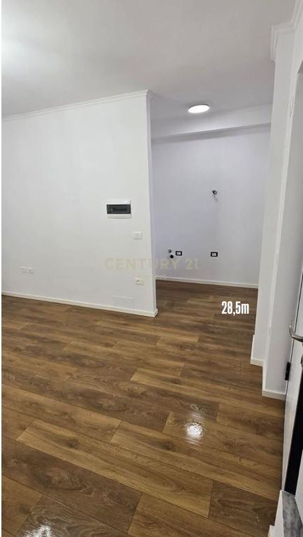 VASIL SHANTO – SHITET GARSONIERE E INVESTUAR!