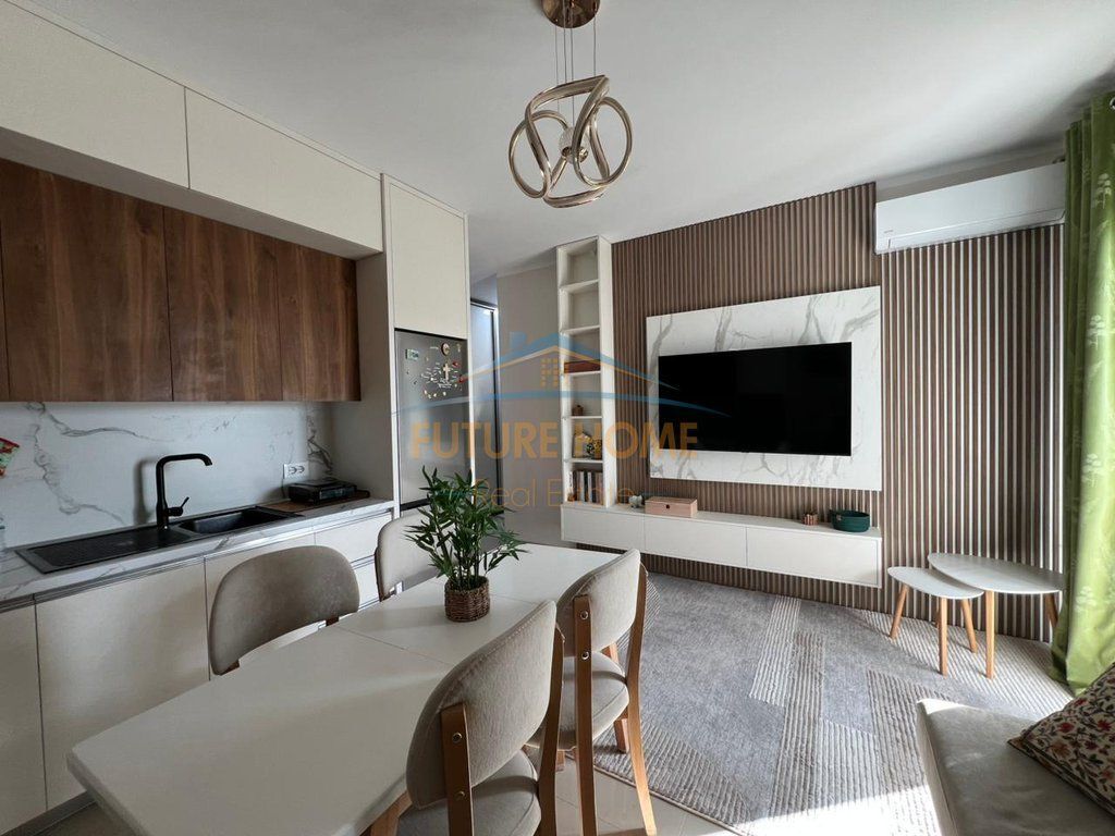 Qera, Apartament 2+1, Ish Dogana, Tiranë