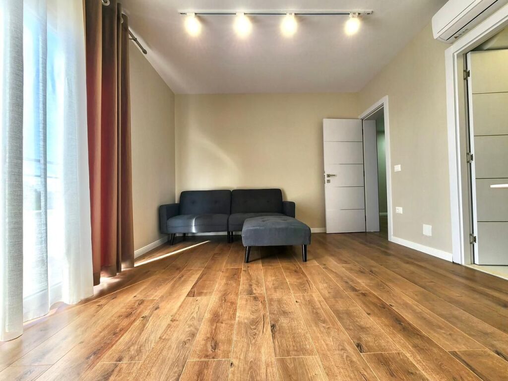 Super apartment for Rent: 1+1 📍 Shkozë I 70 m2 🔥34,000 Leke (including water &amp; administration)🔥