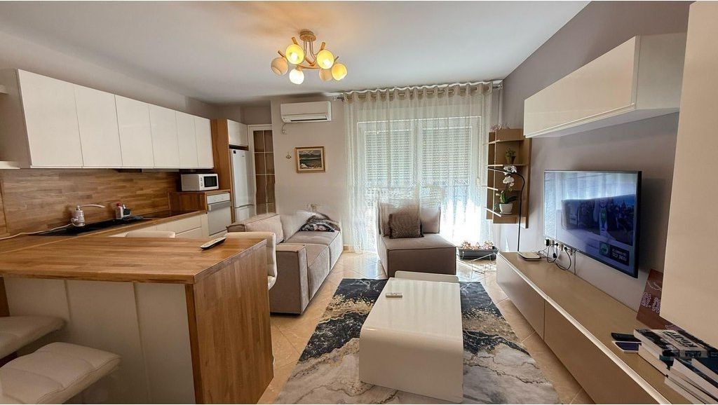 Appartamento 2+1 In Affitto Via Elbasan