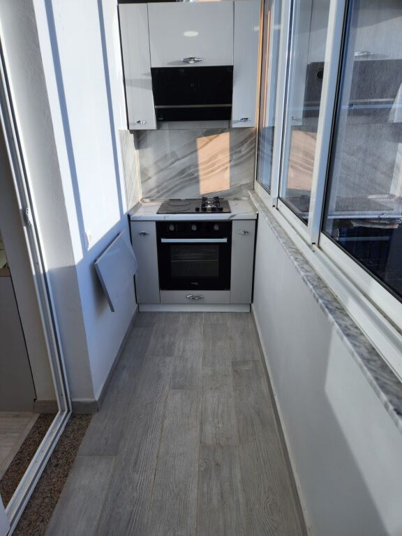 Shitet apartament 3+1.