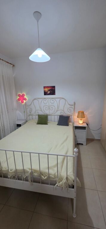 Jepet Apartament me qera