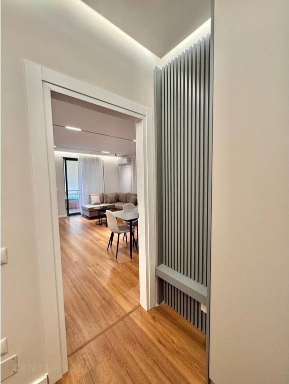 APARTMENT 2+1 NEAR THE NEW MARKET!