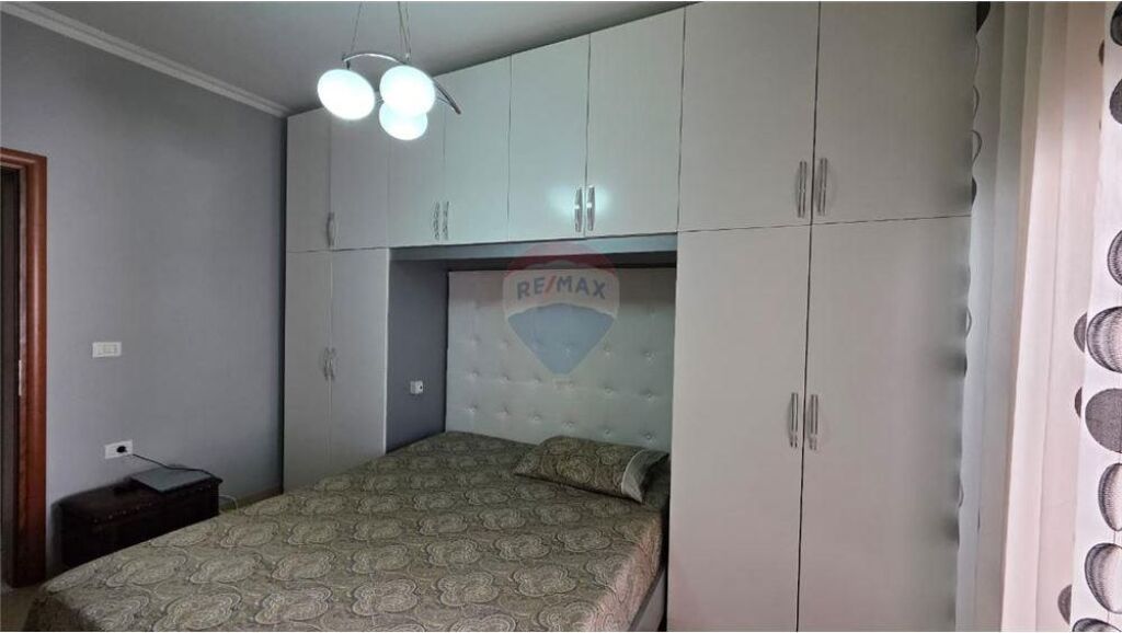 🏡 Apartament 2+1 për Shitje – Vlorë (pranë Kishës Ortodokse)  