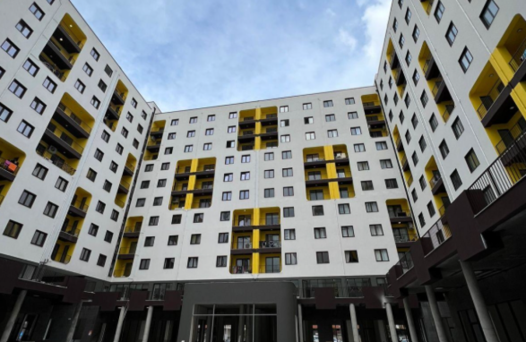 🏡 Shitet Apartament 2+1+2 + Poste Parkimi