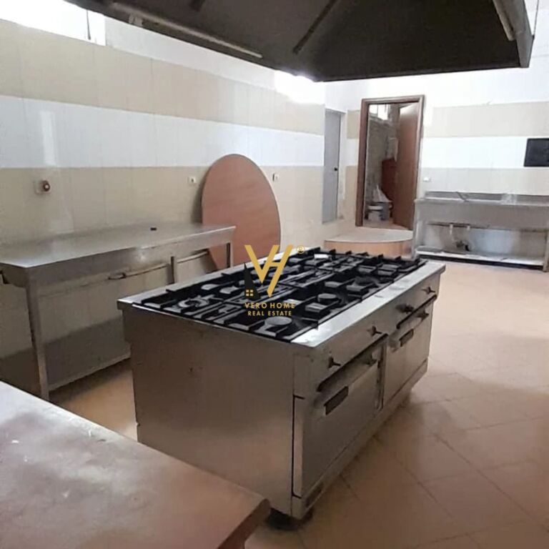 SHITET OBJEKTI LOKAL+ SHTEPI NE DURRES 45.000.000 LEKE