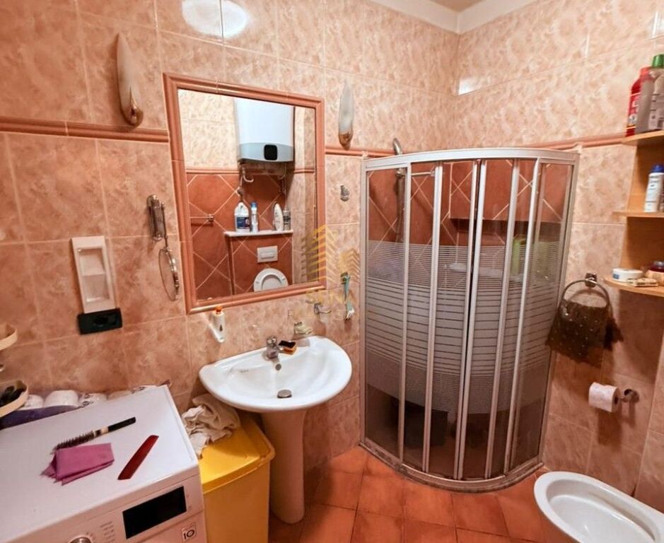 Qira, Apartament 2+1+Blk, Komuna e Parisit, 55.000 Leke/Muaj