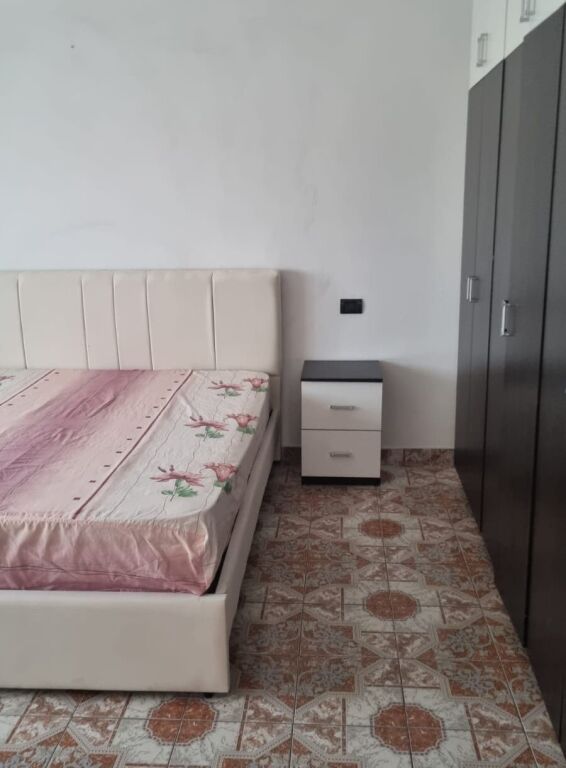 JEPET ME QERA KATI 2 I NJE VILE PRANE KANTINES SKËNDERBEU, DURRËS