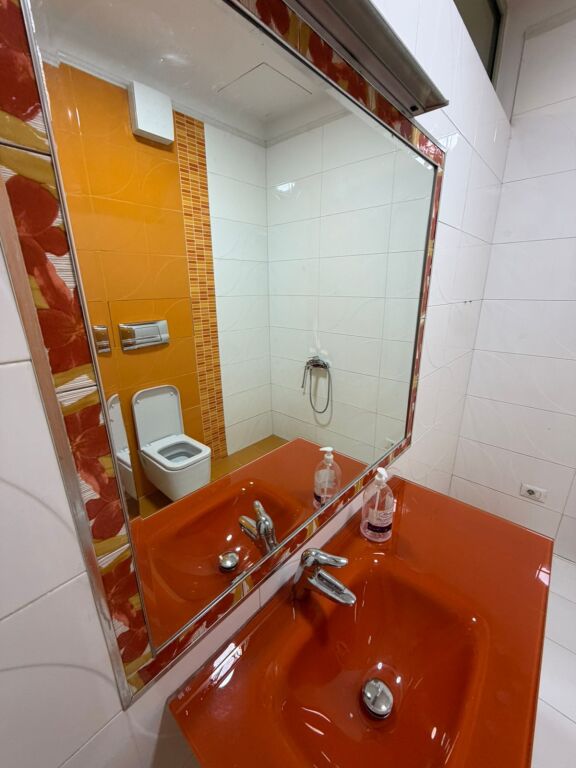 Office spaces for rent at the Republican Guard.