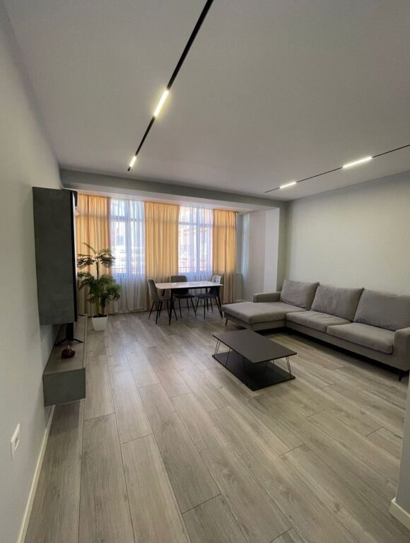 🏡Appartamento 2+1 in Affitto a 21 Dhjetori, vicino all'Hotel Mondial!