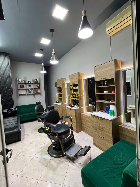 SHITET BIZNESI BERBERHANE 25 M2 YZBERISHT 2.200 EURO
