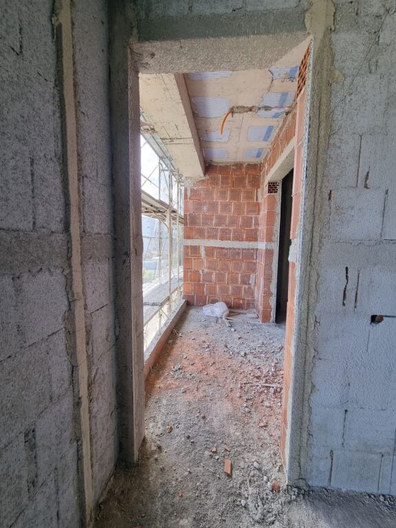 Apartament 2+1, Paskuqan!